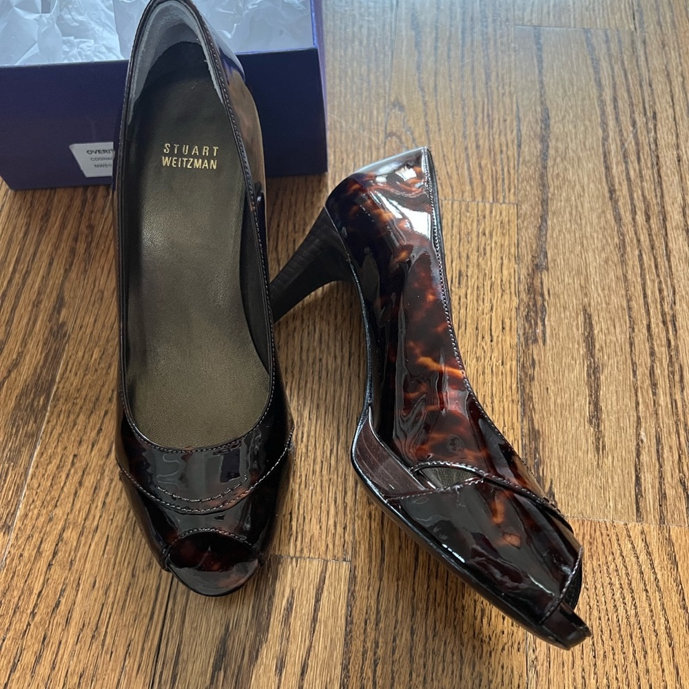 Stuart Weitzman overit tortoise peep toe heels